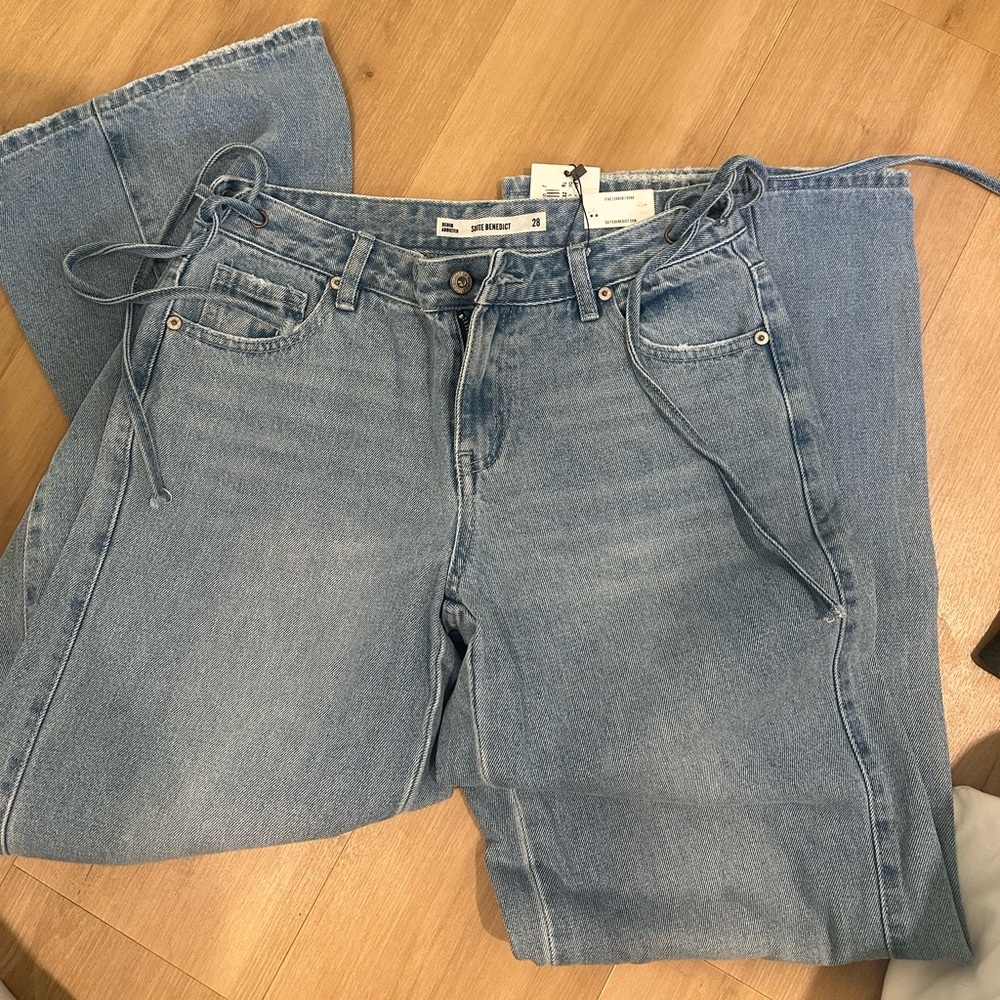 Brand New Suite Benedict Jeans